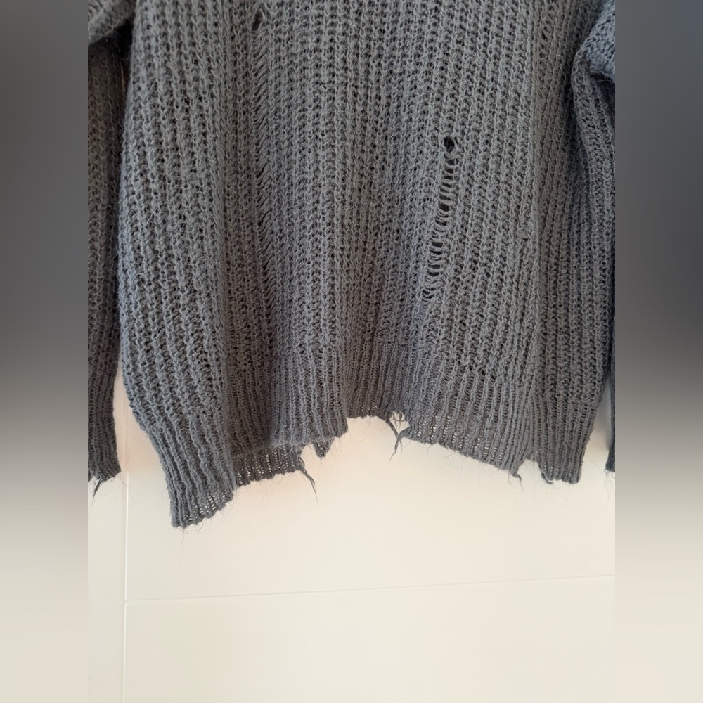 Urban Outfitters Oversized Alston Distressed Knit Pullover Sweater, size small. - Picture 8 of 11
